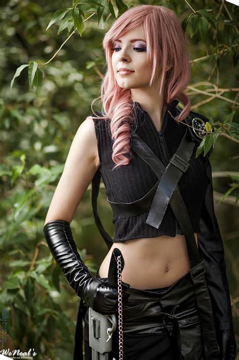 lightning from final fantasy xiii daily cosplay