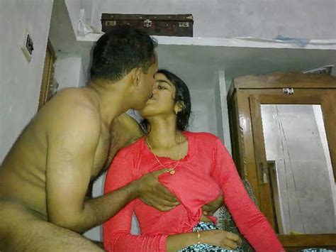 mala ke boobs par hath rakh ke bhaiya romance karne lage antarvasna indian sex photos