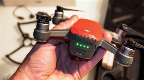 een drone uitlenen  verhuren hier moet je op letten dronewatch