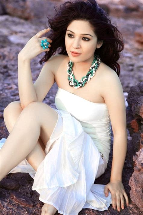 Ayesha Omer 10 Bold Pictures That Will Leave You Stunned