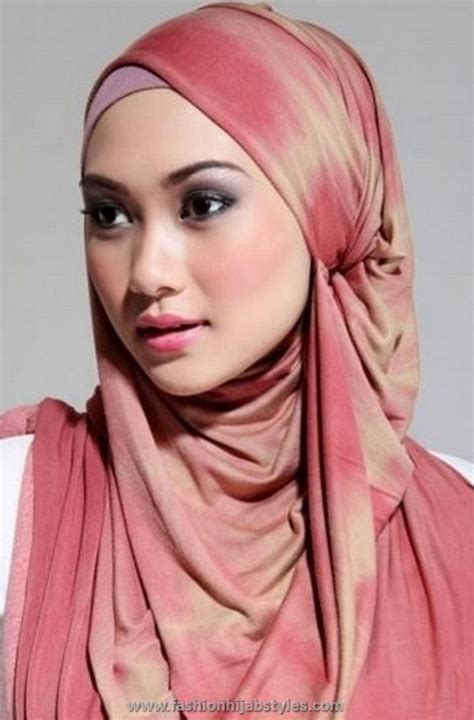 hijab and scarf with clothes hijabiworld