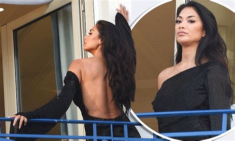 nicole scherzinger exudes sex appeal in a completely backless dress at