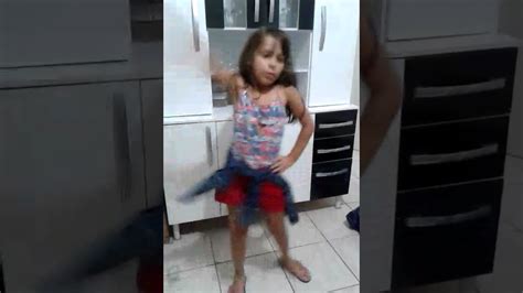 menina de  anos dancando olha  explosao  agata youtube