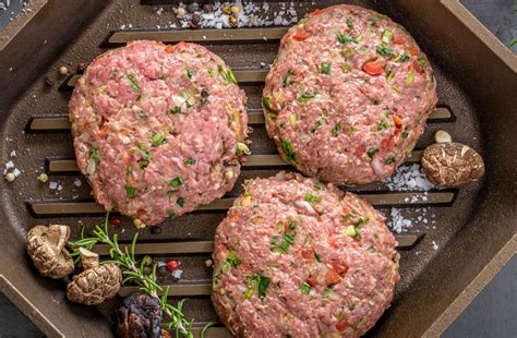 choosing   meat  hamburger patties