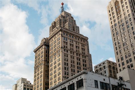 detroits  iconic buildings mapped curbed detroit