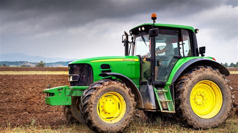 american farmers  hacking  tractors  ukrainian firmware