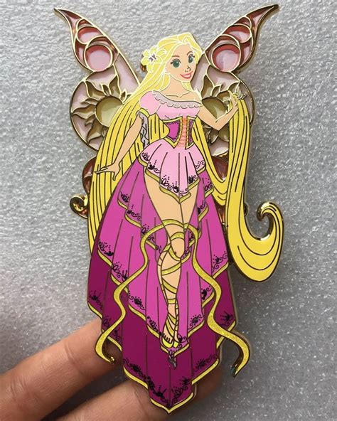 Pin On Rapunzel And Flynn Pin