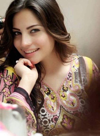 pakistani drama actress neelam muneer hot pics style figures