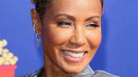 Jada Pinkett Smith S Instagram Heats Up With Revealing Bikini Pic