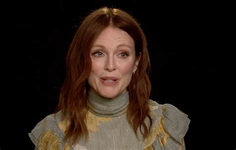 Role Recall Julianne Moore Jokes About How Pregnant She Was During