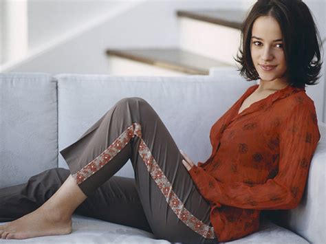 wallpaper india 30 french singer alizee beautiful girl hd wallpapers