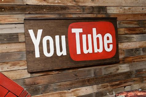 youtube  youtube offers offline mode background listening    youtube red trial