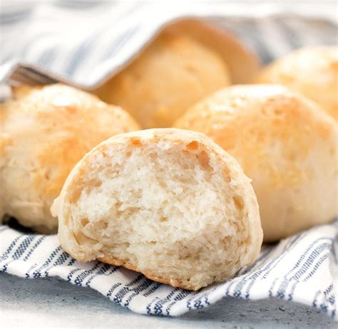 recipe for homemade dinner rolls without yeast