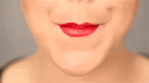 3 steps to the perfect red lip perfect red lips red lipsticks beauty