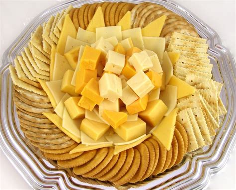 cheese  crackers tray serves    tampa bay area catering