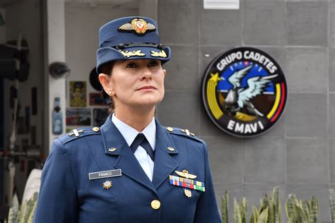 Por Primera Vez Una Mujer Asume Como Comandante Del Grupo De Cadetes