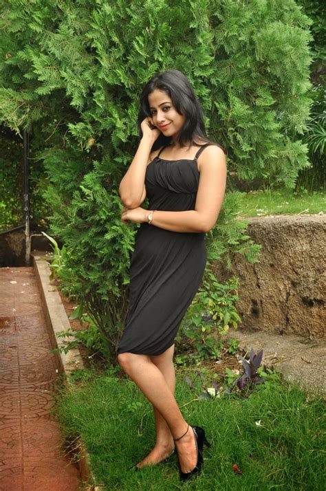 actress swati dixit thighs show in short black dress electrihot
