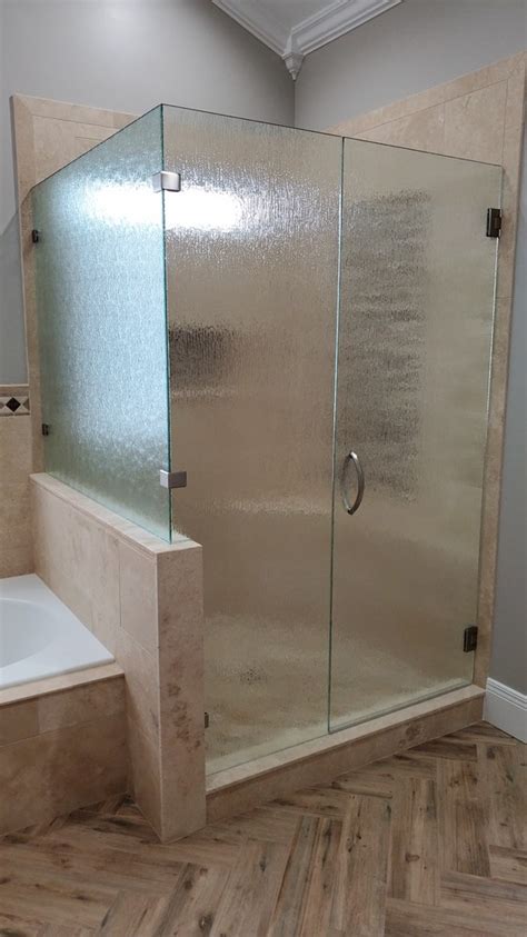 Standard Clear Rain Pattern Glass Shower Enclosure With 90 Degree Half