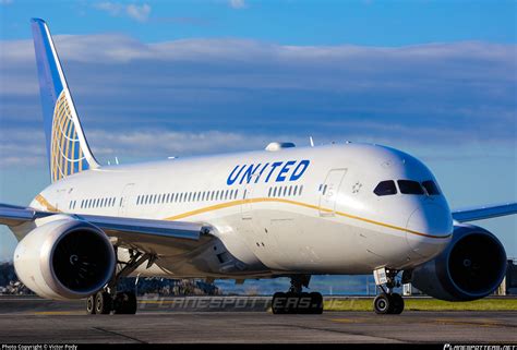 United Airlines Boeing 787 Dreamliner