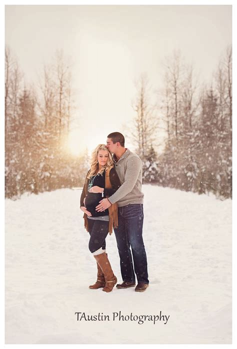 13 winter maternity photography ideas i heart pregnancy
