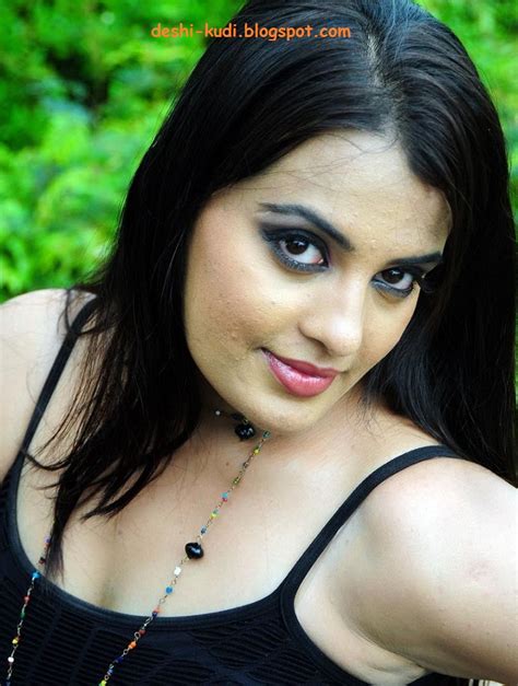 tamil actress hd wallpapers free downloads roopa kaur spicy