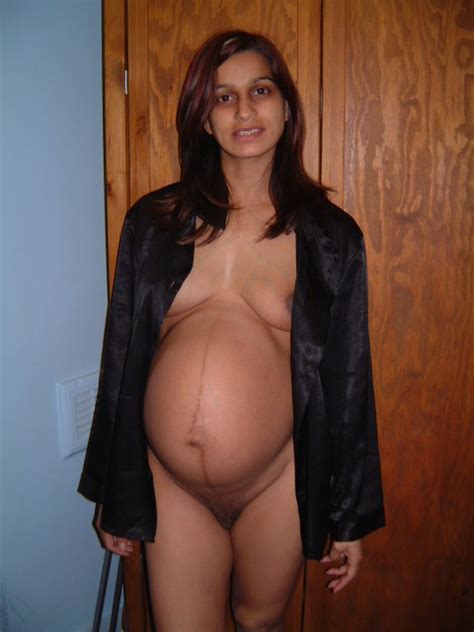 beautiful indian wife s pregnant nude photos leaked 26pix gutteruncensored scandal photo