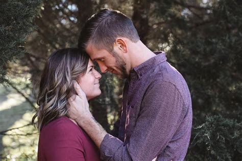 this couple s ‘awkward engagement photos are everything funny