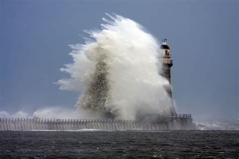 email forwards fun incredible storm pictures  lighthouses