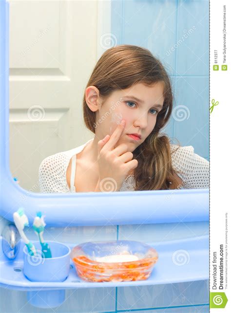 teens using the bathroom mature milf