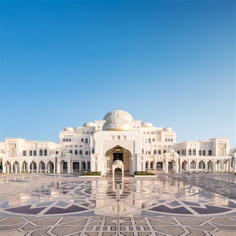 abu dhabi city  abu dhabi sightseeing