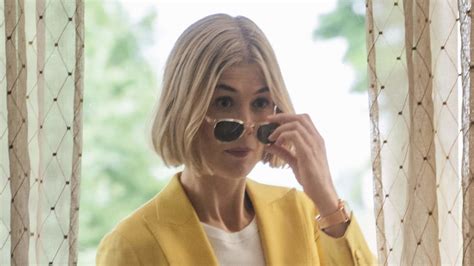 I Care A Lot Movie Review Rosamund Pike Is In Gone Girl Mode In