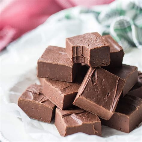 easy fudge recipe baking  moment