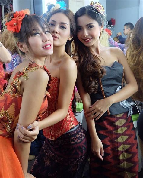 Bali Indonesian Girls