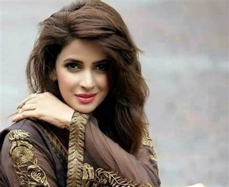 pakistani actress saba qamar is set to make her bollywood debut opposite irrfan khan