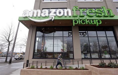 amazonfresh launches grocery delivery service  houston