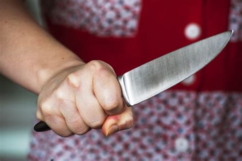 Woman Cut Husband S Penis Off And Put It In Her Purse After He Called