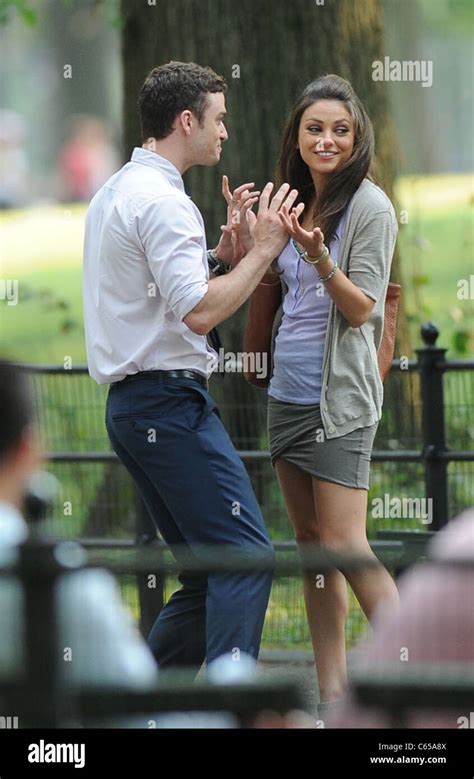 Justin Timberlake Mila Kunis On Location For Friends With Benefits