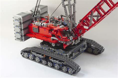 lego moc moc crawler crane  hru bricks rebrickable build  lego