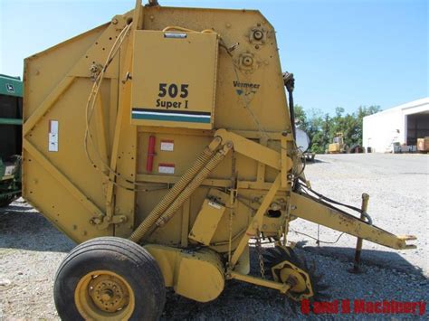 vermeer  super   hay baler