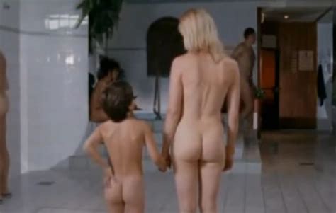 picture mom and son bath naked