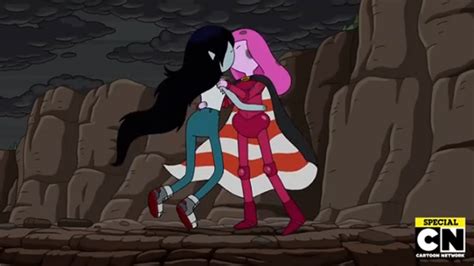 Princess Bubblegum And Marceline Smooch On Screen Live Happily Ever