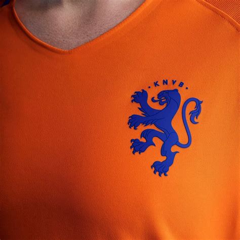 Niederländisches Frauenfußballnationalteam Wechselt Wappen