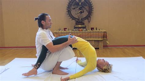 Thai Yoga Massage Youtube Thai Yoga Massage Massage Yoga