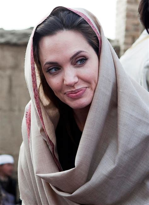Angelina Jolie Nude Pregnant Pics Taken The Hollywood