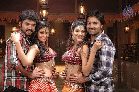oviya boobs show in masala cafe tamil movie getting bigger page 3 xossip