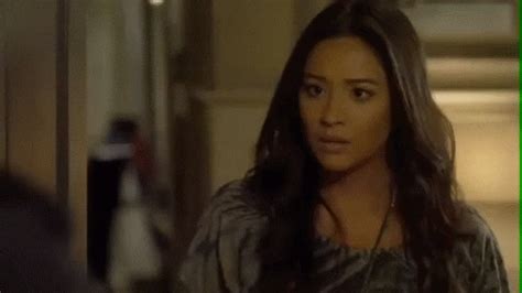 Emily Fields  Find And Share On Giphy