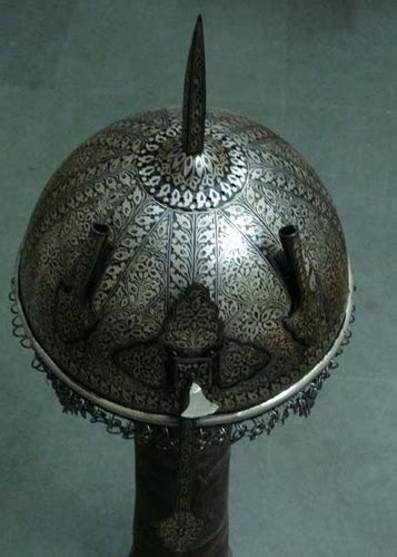 antique helmet   price  udaipur rajasthan rare art