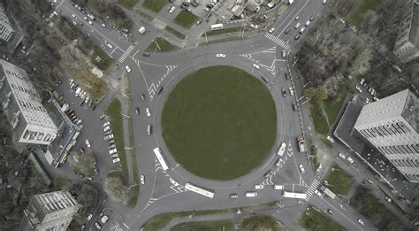 roundabout tethered uav  traffic monitoring elistair tethered drone solutions