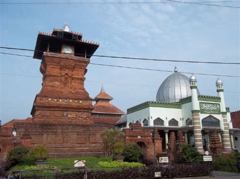 masjid menara kudus foto menara kudus mosque kudus tripadvisor
