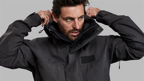 vollebak  year jacket  withstand  toughest environments  earth imboldn